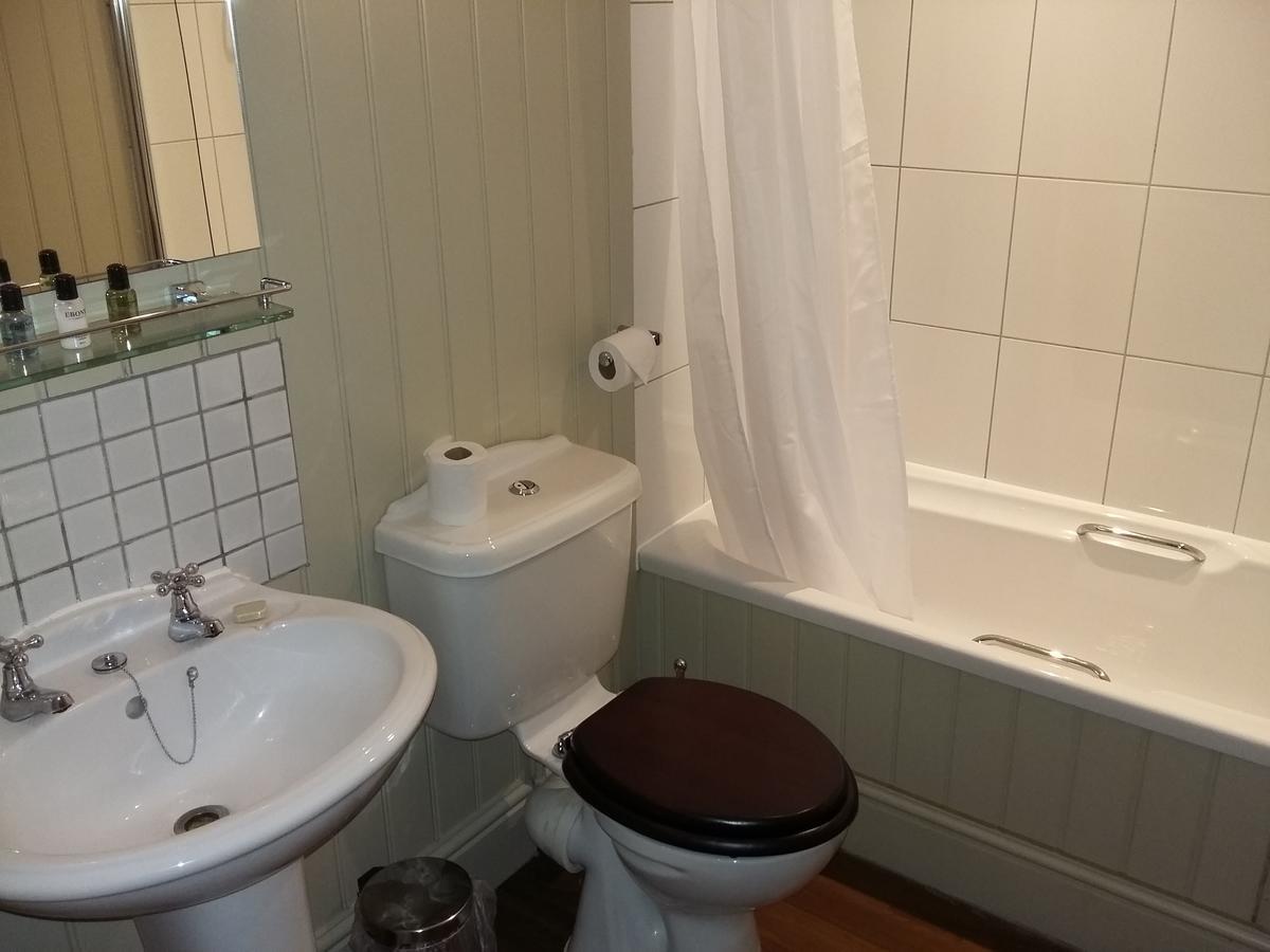The Huntsman Inn Holmfirth Ngoại thất bức ảnh